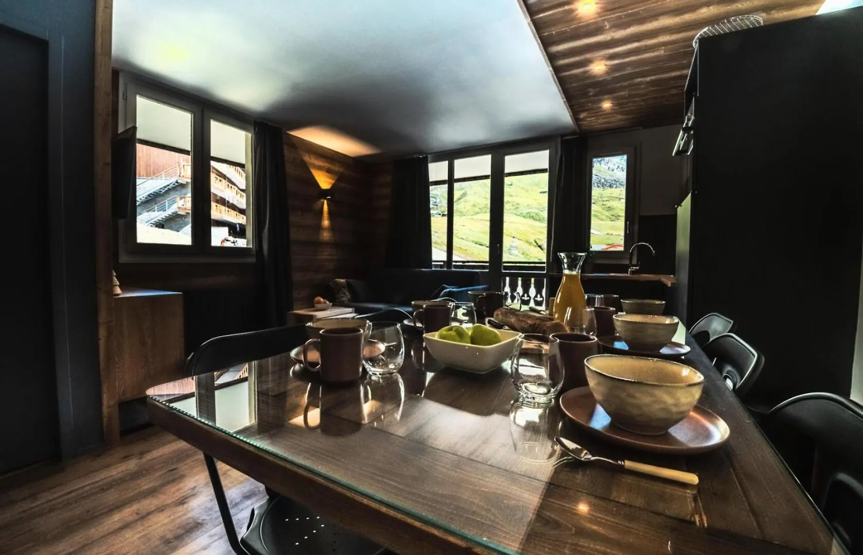 Residence Rond Point Des Pistes B - Appartement Renove-Depart Et Retour Ski Aux Pieds- Mae-2414 Tignes France